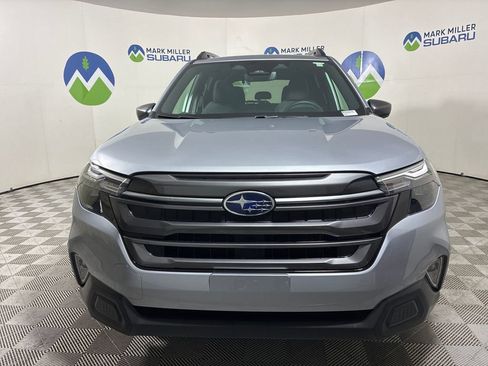 Used 2026 Subaru Forester Premium AWD/4WD image 2