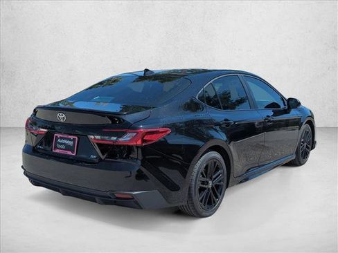 New 2026 Toyota Camry SE image 5