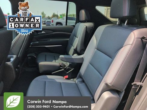 Used 2025 Chevrolet Traverse Z71 w/ Enhanced Driving Package AWD/4WD image 25