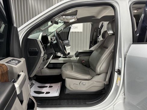 Used 2018 Ford F150 Lariat image 19