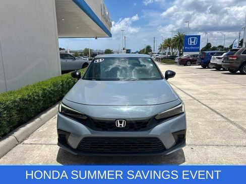 Used 2022 Honda Civic Sport image 2