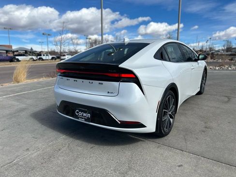 Used 2024 Toyota Prius XLE image 8