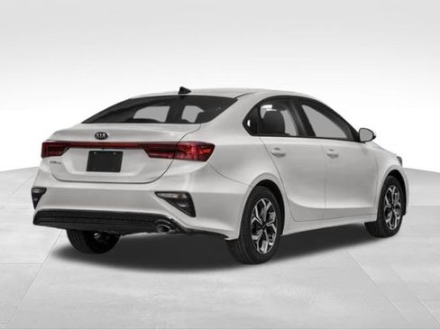 Used 2021 Kia Forte LXS FWD image 5