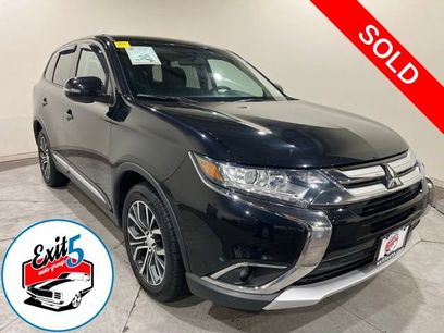 Used 2016 Mitsubishi Outlander SE