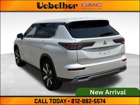 Used 2025 Mitsubishi Outlander SE AWD/4WD image 9