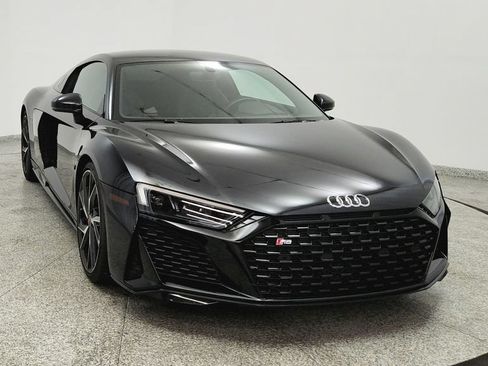 Used 2022 Audi R8 V10 performance RWD image 8