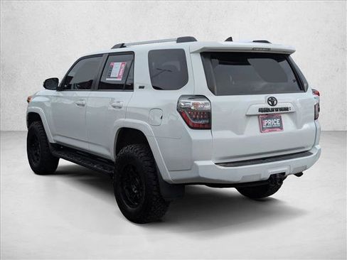 Used 2021 Toyota 4Runner SR5 Premium image 8