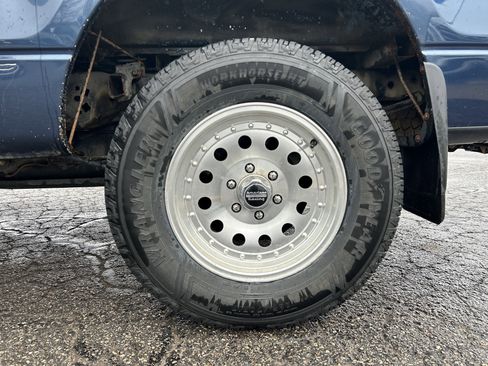 Used 2014 Ford F150 XLT w/ Equipment Group 302A Luxury image 23