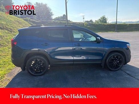 Used 2022 GMC Terrain SLE w/ Driver Convenience Package AWD/4WD image 15