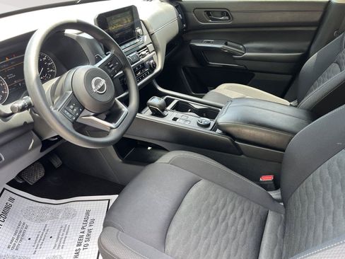 Certified 2025 Nissan Pathfinder S AWD/4WD image 21