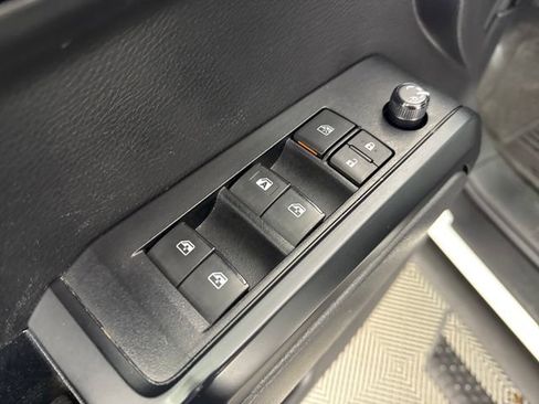 Used 2023 Toyota Tacoma SR AWD/4WD image 28
