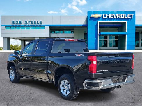 Used 2025 Chevrolet Silverado 1500 LT image 3