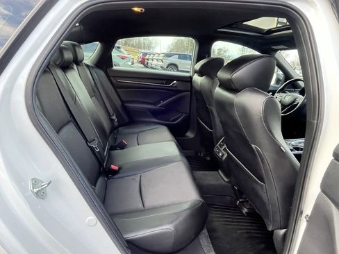 Used 2022 Honda Accord Sport image 19