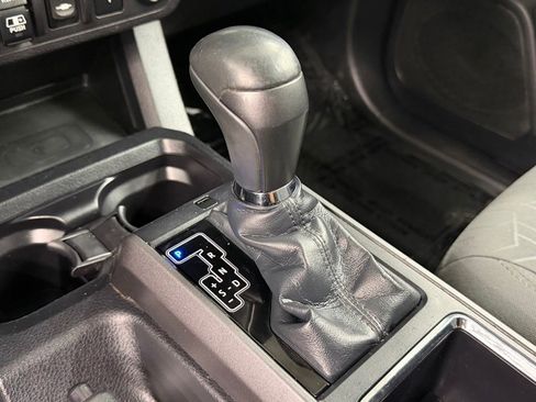 Used 2018 Toyota Tacoma TRD Sport w/ Technology Package RWD image 30
