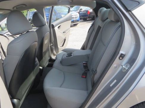 Used 2012 Hyundai Elantra GLS FWD image 15