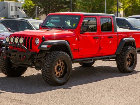 Used 2020 Jeep Gladiator Sport w/ Quick Order Package 24S AWD/4WD image 9