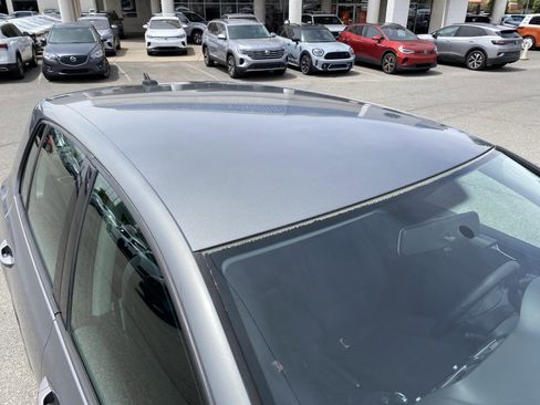 Used 2013 Volkswagen Golf TDI FWD image 16