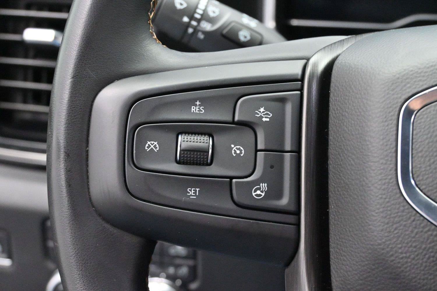 Used 2024 GMC Sierra 2500 AT4 w/ AT4 Premium Plus Package AWD/4WD image 18