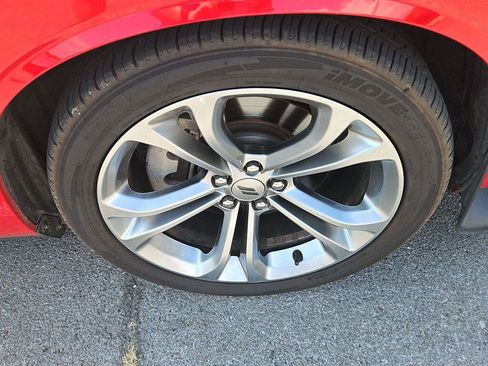 Used 2022 Dodge Challenger R/T RWD image 8