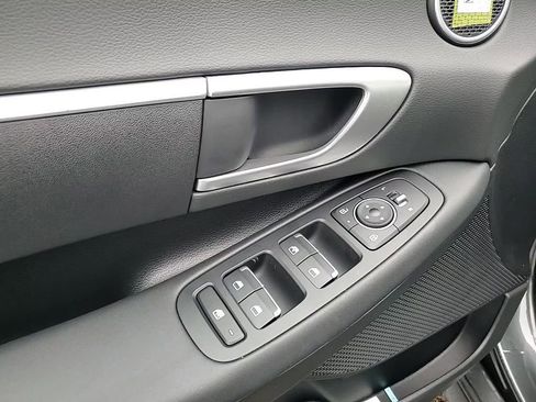 New 2026 Hyundai Sonata SE FWD image 12