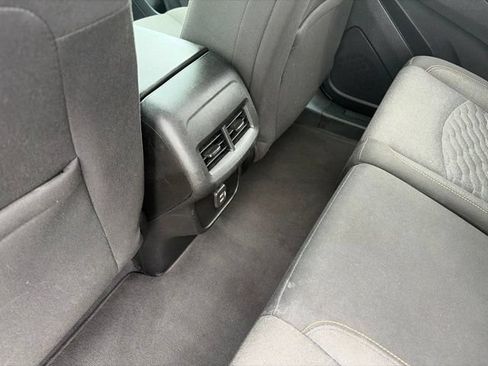 Used 2021 Chevrolet Equinox LT FWD image 31