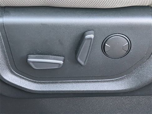 Used 2020 Ford F150 XLT w/ Equipment Group 302A Luxury image 17