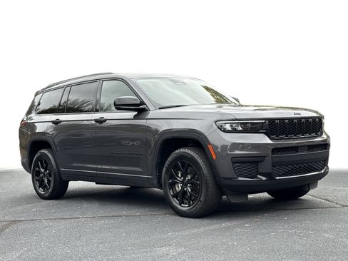 Used 2024 Jeep Grand Cherokee L Laredo image 27