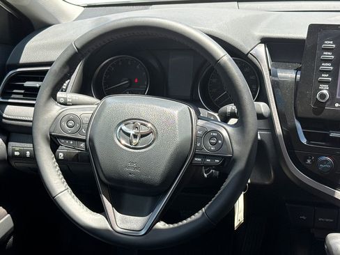 Used 2024 Toyota Camry SE FWD image 13