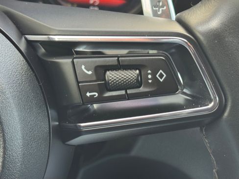 Used 2022 Porsche Macan AWD/4WD image 27
