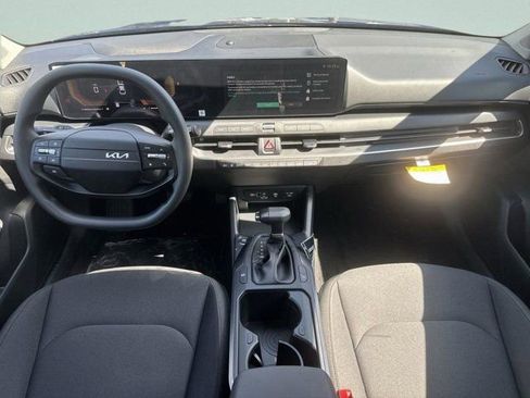 New 2026 Kia K4 FWD image 11