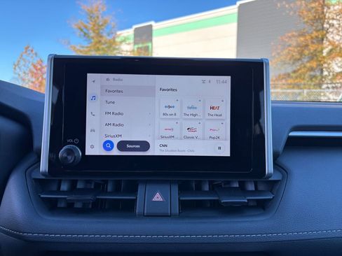 Used 2025 Toyota RAV4 LE image 21