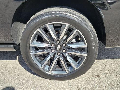 Used 2023 Cadillac Escalade ESV Sport Platinum image 31