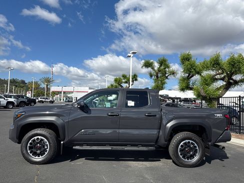 New 2026 Toyota Tacoma TRD Off-Road image 4