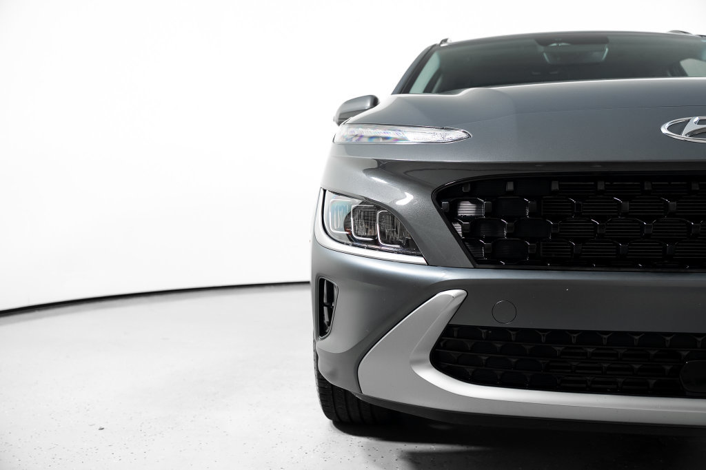 Certified 2023 Hyundai Kona Limited w/ Cargo Package FWD image 18