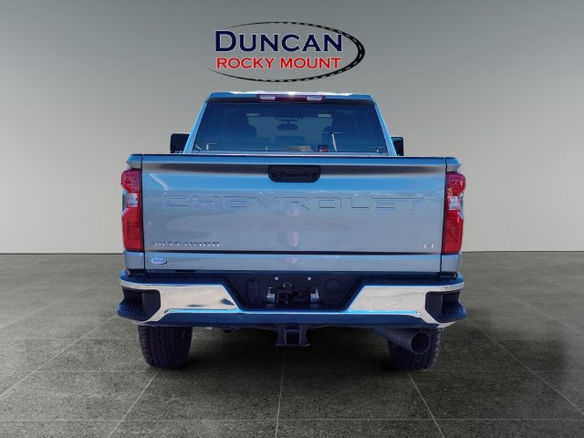 Used 2025 Chevrolet Silverado 2500 LT w/ Convenience Package AWD/4WD image 4