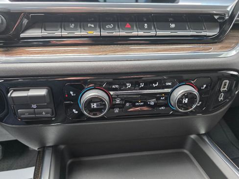 Used 2024 Chevrolet Silverado 2500 LT w/ All Star Edition image 15