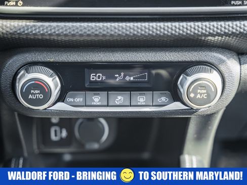 Used 2019 Nissan Kicks SV image 22