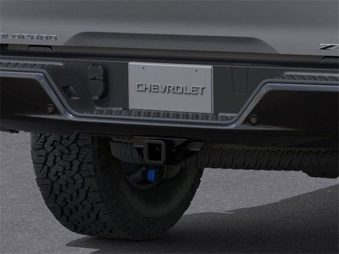 New 2026 Chevrolet Colorado ZR2 w/ Technology Package image 14