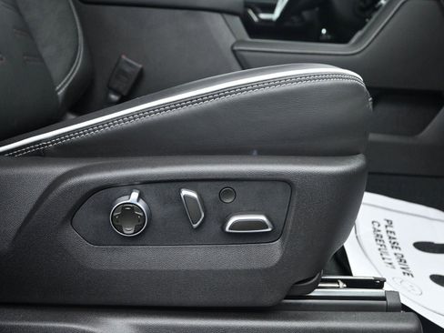 Used 2026 GMC Sierra 2500 AT4X image 12