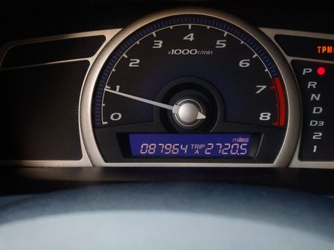 Used 2010 Honda Civic DX-VP image 36