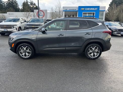 Certified 2023 Kia Seltos EX image 8