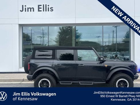Used 2022 Ford Bronco Badlands w/ Sasquatch Package AWD/4WD image 1