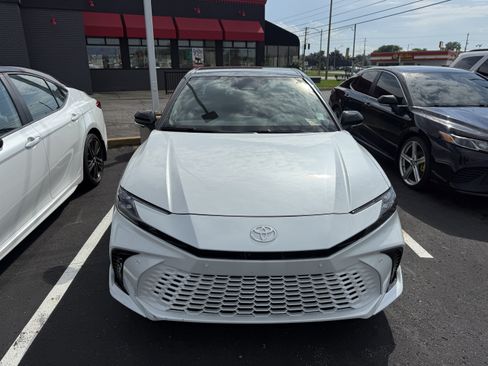 Used 2026 Toyota Camry XSE AWD/4WD image 6