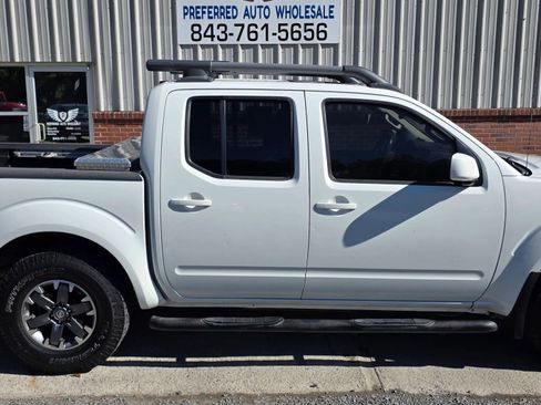 Used 2015 Nissan Frontier PRO-4X w/ Pro-4x Luxury Package image 4