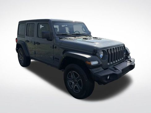 Used 2022 Jeep Wrangler Unlimited Sport AWD/4WD image 3