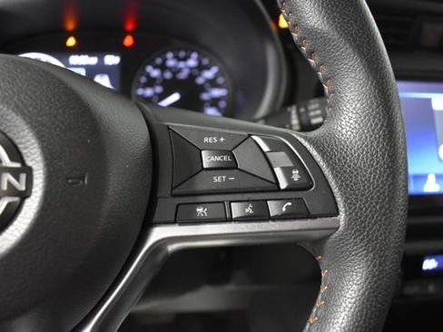 Certified 2024 Nissan Kicks SR FWD image 15
