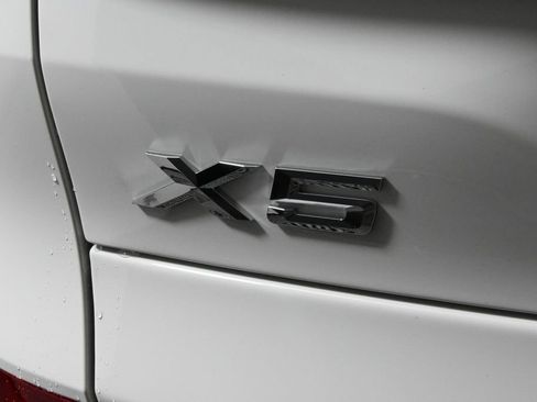 Used 2026 BMW X5 xDrive40i w/ M Sport Package image 40