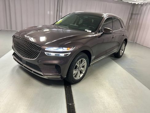 Used 2022 Genesis GV70 2.5T AWD/4WD image 3