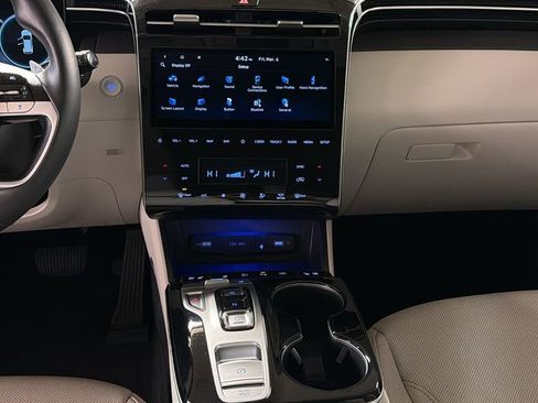 Used 2022 Hyundai Tucson Limited w/ Cargo Package image 18