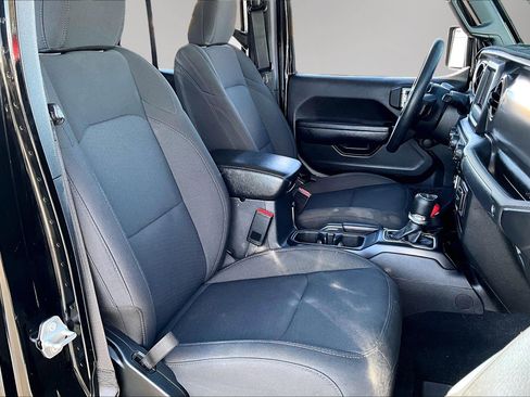 Used 2023 Jeep Gladiator Sport image 30